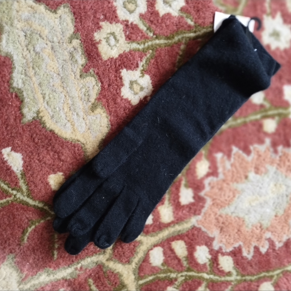 NWT 100% Cashmere Knit Long Gloves O/S